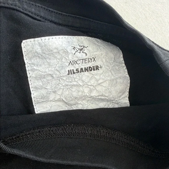 Jil Sander Black Tee with White Logo - Picture 2 of 2